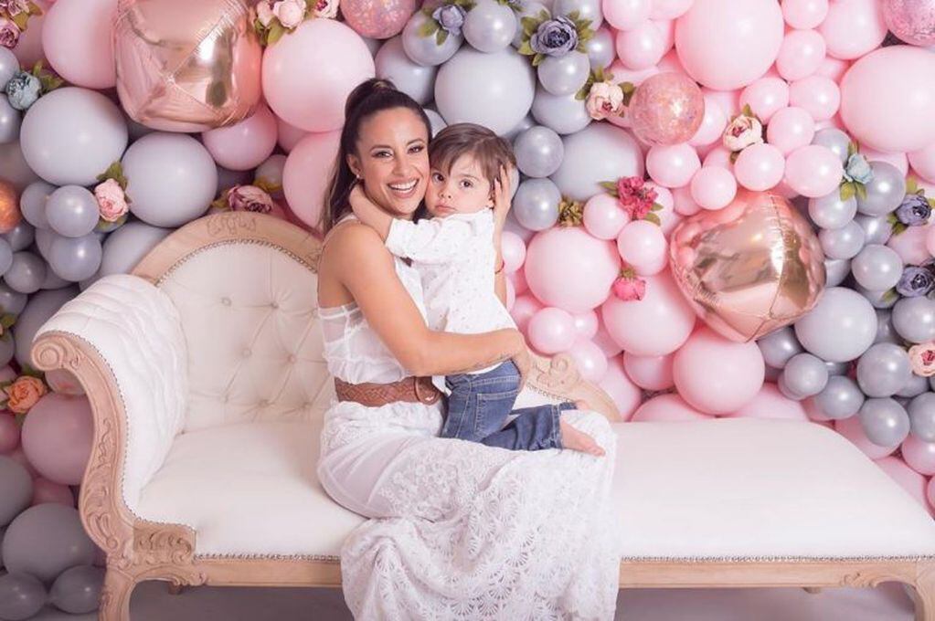 Lourdes Sánchez y su hijo Valentín Prada. Foto: Instagram.