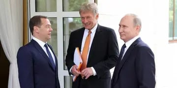 Medvedev - Peskov - Putin