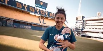 La defensora mendocina de Boca fue mamá de Narela Sofía. Actualmente está recuperándose de una lesión.