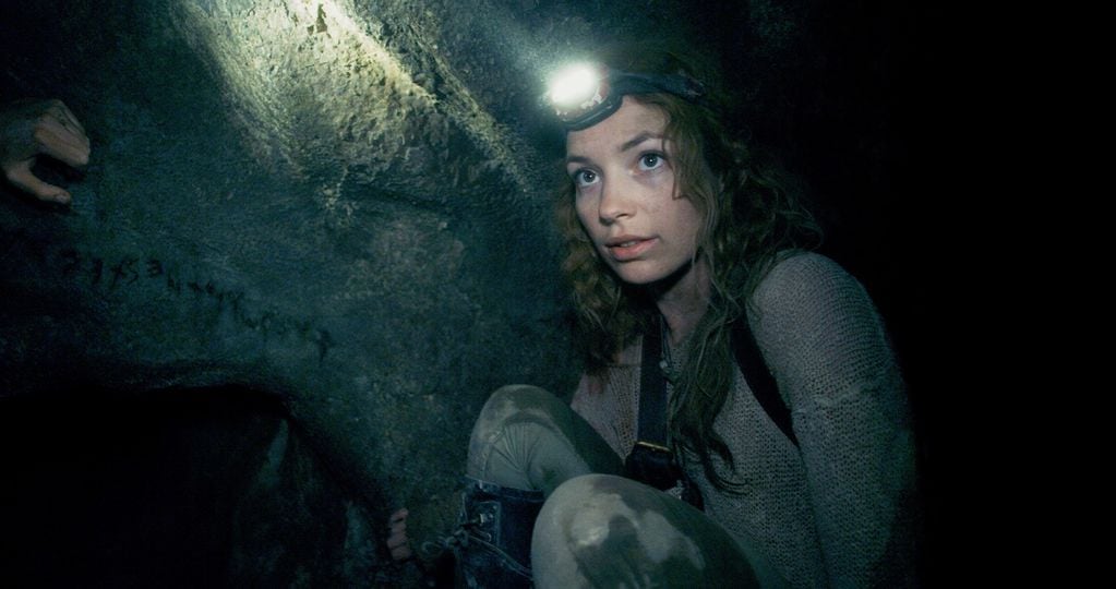 Filmada en primera persona, la película nos muestra los túneles más escalofriantes del mundo.