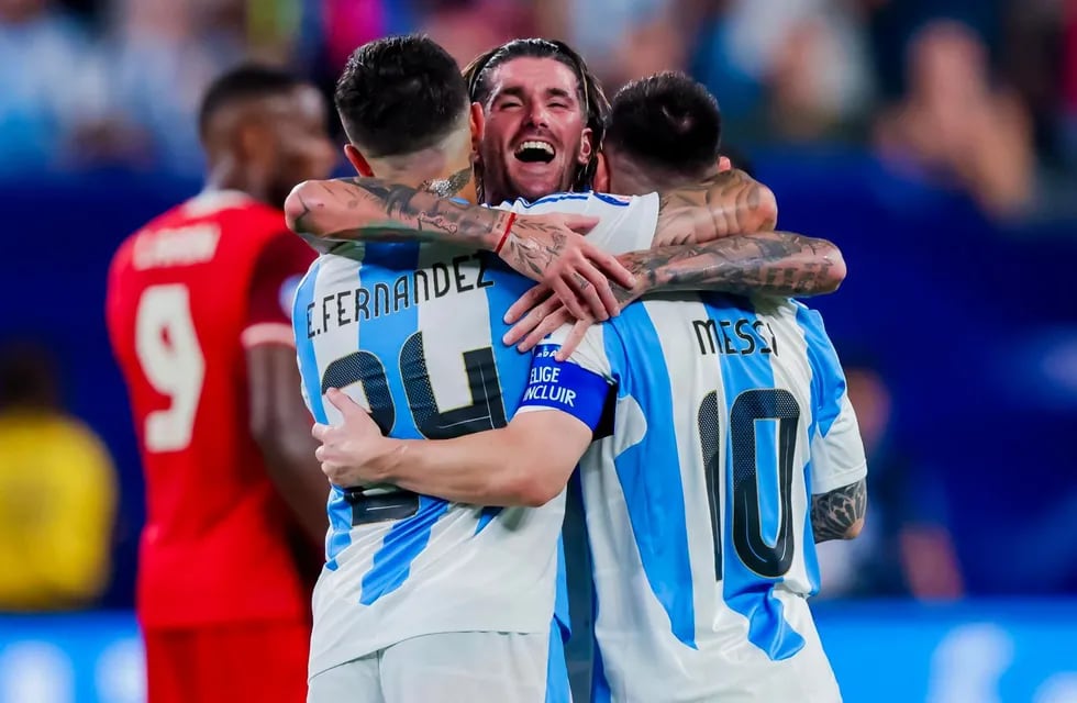 La Selección Argentina es finalista. Derrotó por 2-0 a Canadá y espera rival en la gran cita final: Colombia o Uruguay. / EFE.