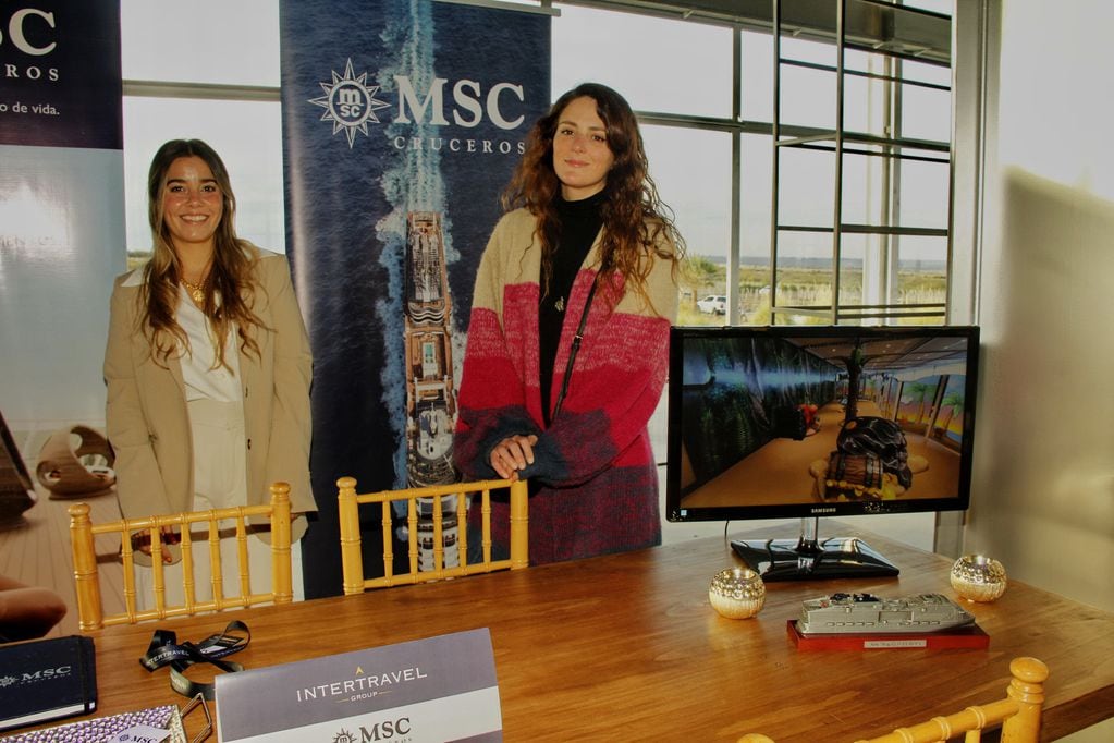 María Lucía Parera y Romina Allia de MSC Cruceros. 
Fotos: Fernando Grosso