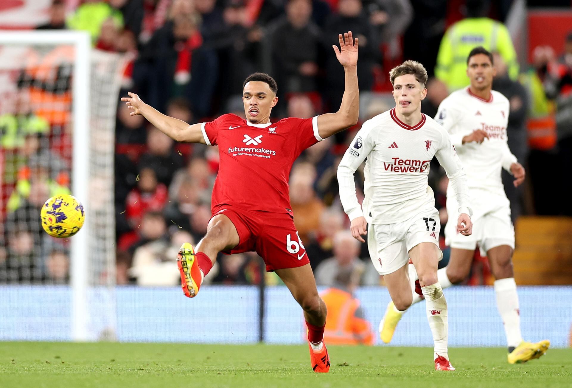 Alejandro Garnacho fue titular en el partido de fútbol de la Premier League inglesa entre el Liverpool FC y el Manchester United, en Liverpool, Gran Bretaña, el 17 de diciembre de 2023. (Reino Unido) EFE/EPA/ADAM VAUGHAN SÓLO USO EDITORIAL.