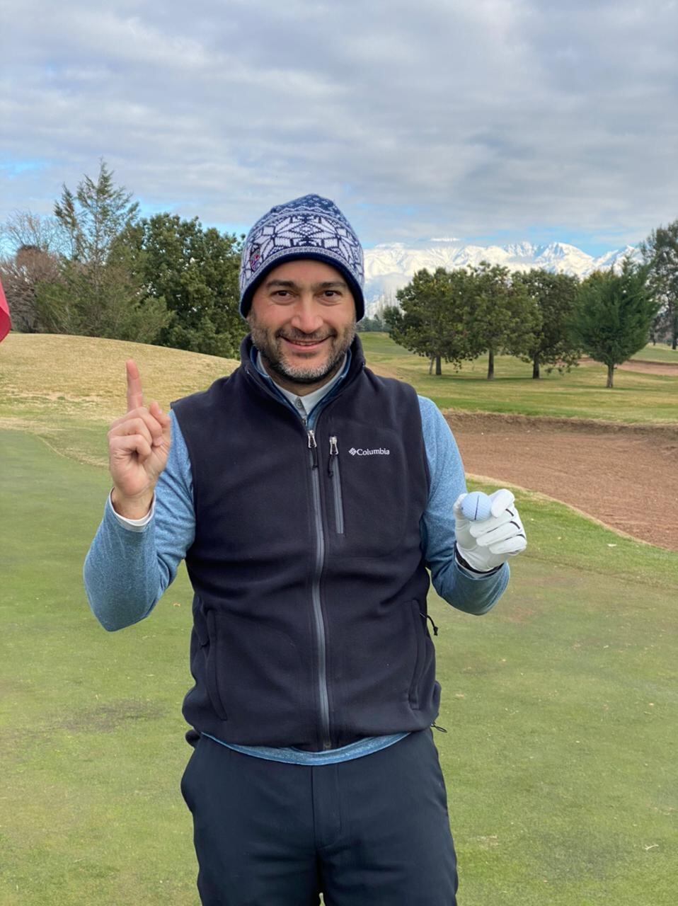 Primera fecha de la Copa Amistad. Juan Pablo Segura dio la nota: hizo hoyo en uno, en La Vacherié. /Gentileza