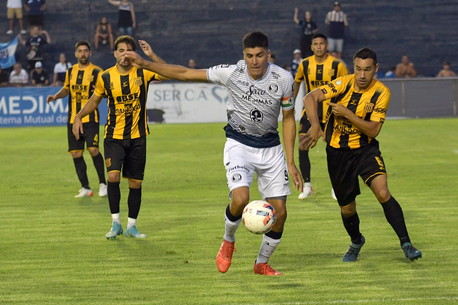 El "Flaco" Quiroga, uno d elos pocos que mantiene su lugar entre los titulares.
Foto: Orlando Pelichotti/ Los Andes