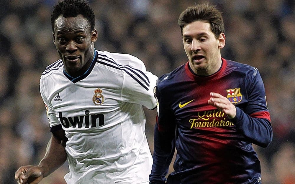 Los cruces entre Lionel Messi y Essien