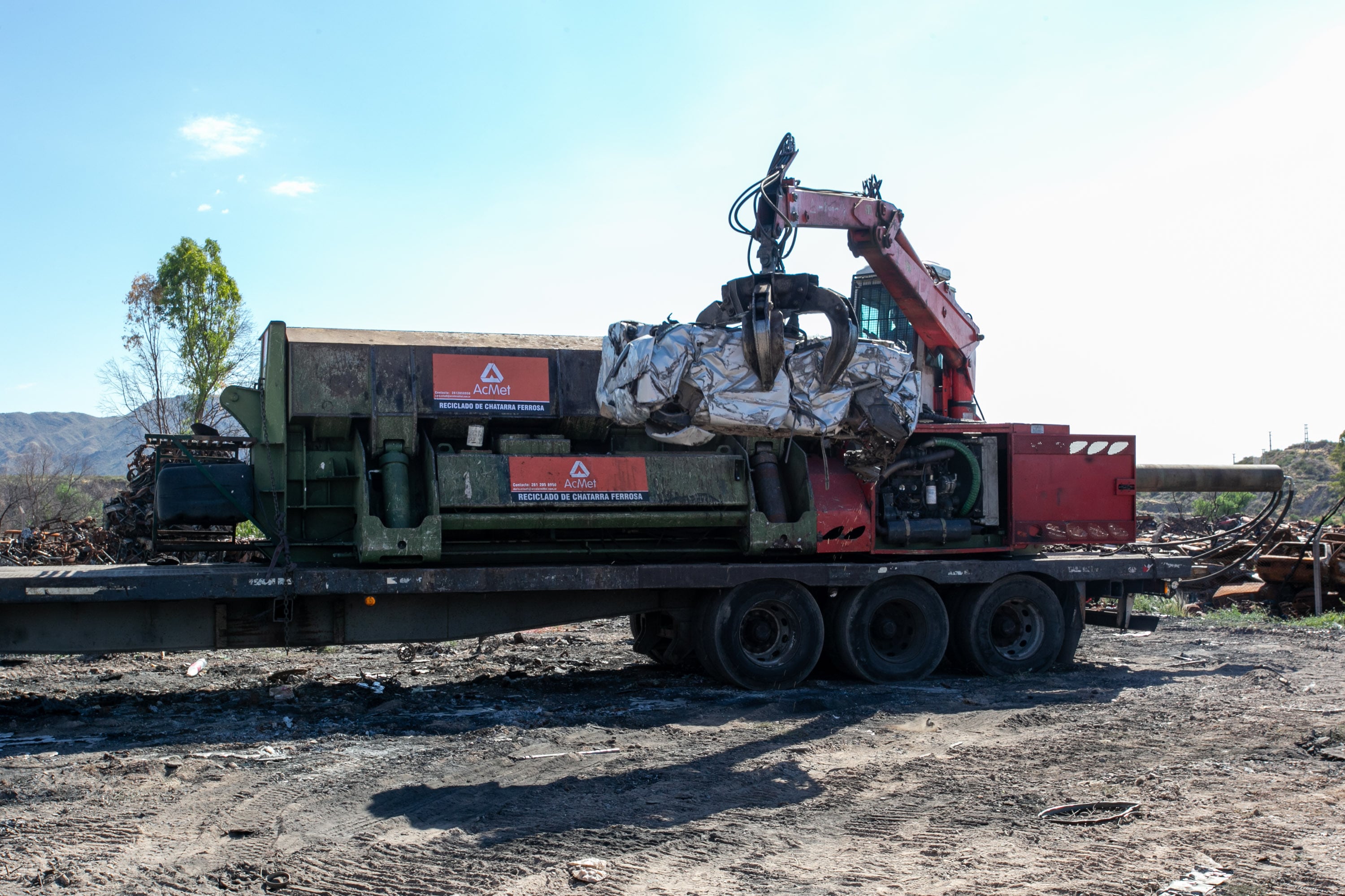 Compactación de vehículos en la playa San Agustín