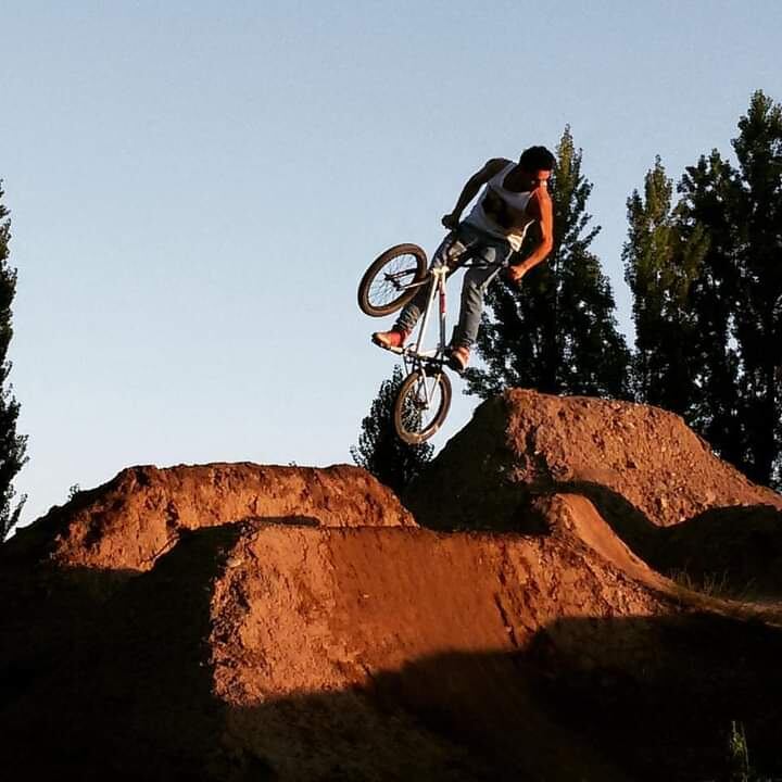 BMX: Quién es el mendocino que compitió con “El Maligno” y quiere fabricar rampas en toda la provincia para difundirlo. Foto: Gentileza Maycol Campos