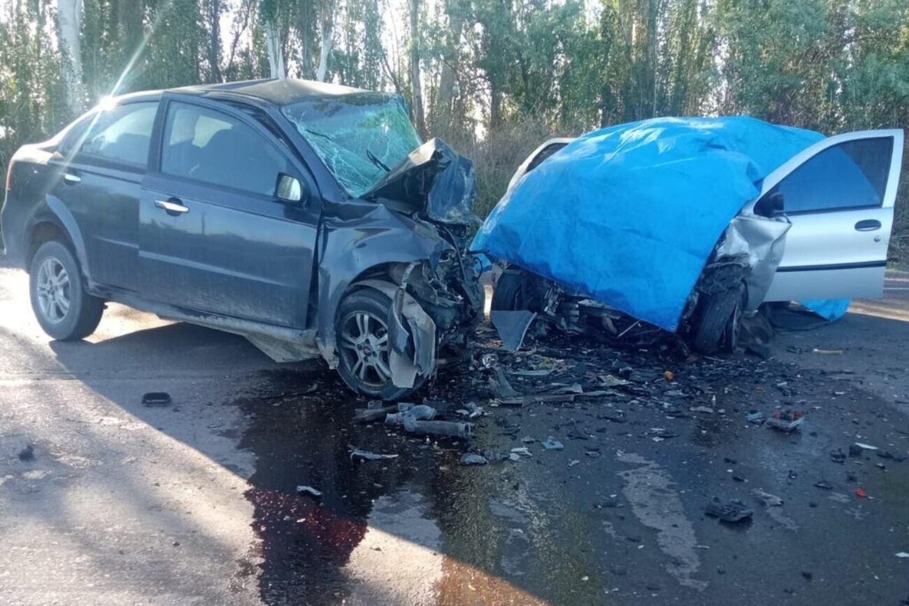 Cinco personas murieron en un violento choque frontal en la ruta 24. Gentileza Lavalle Online.