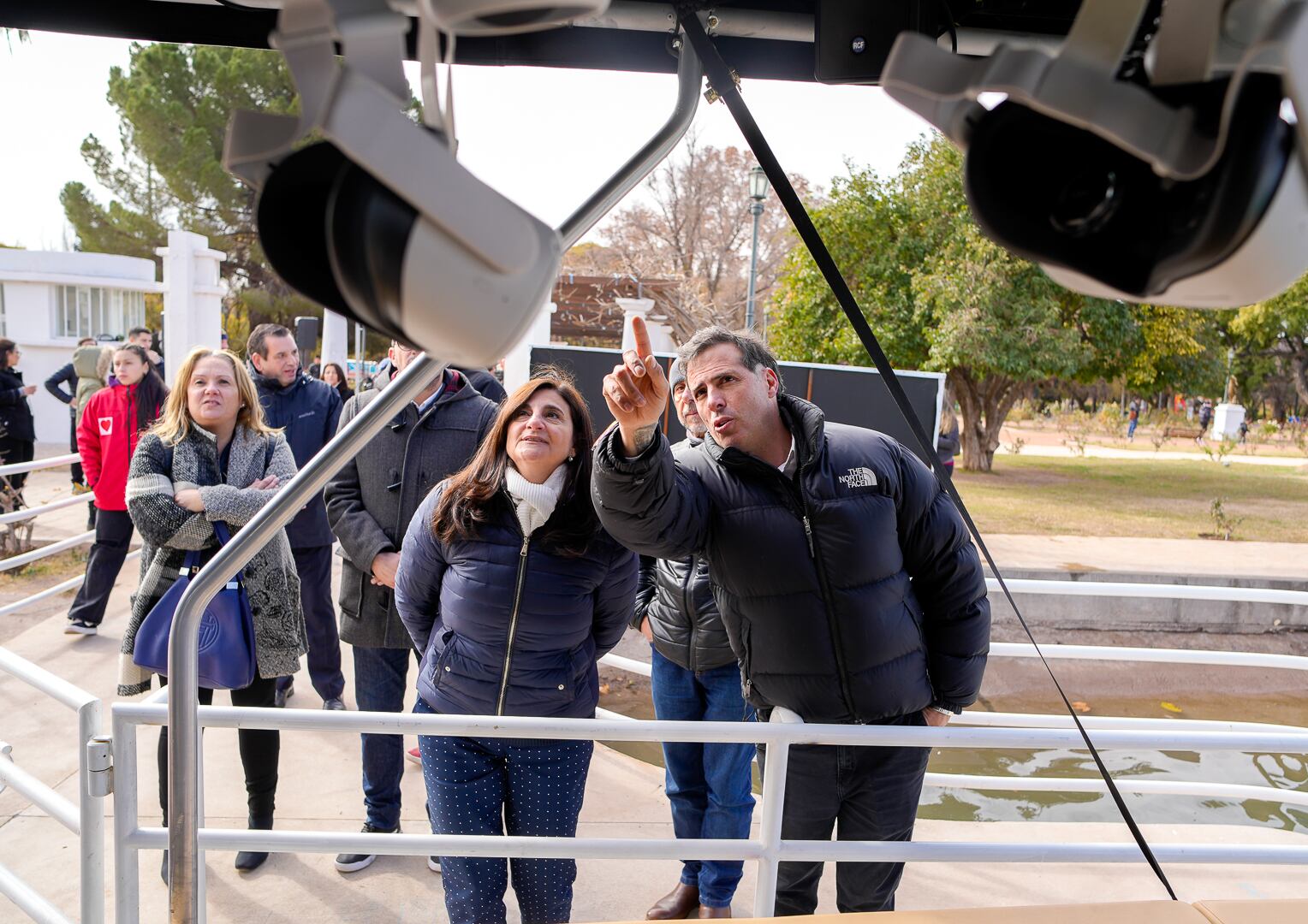 Nuevo barco del lago del Parque: un recorrido por atractivos reales, por el espacio exterior y hasta con dinosaurios. Foto: Gentileza