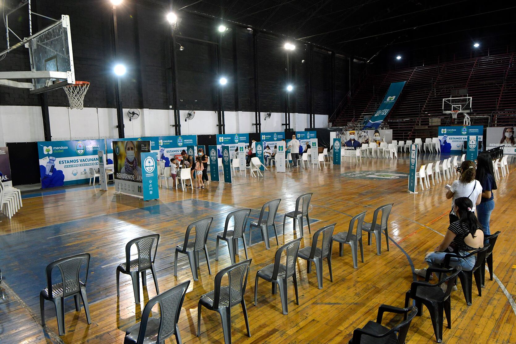 En ciudad, aquellos que lo requieran, podrán dirigirse al vacunatorio de la Federación Mendocina de Box.

