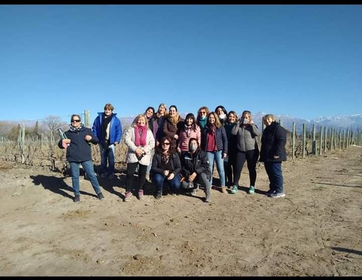 Mujeres de la viña nace en el año 2018, a través del proyecto Centro de Desarrollo Vitícola. Foto: Web