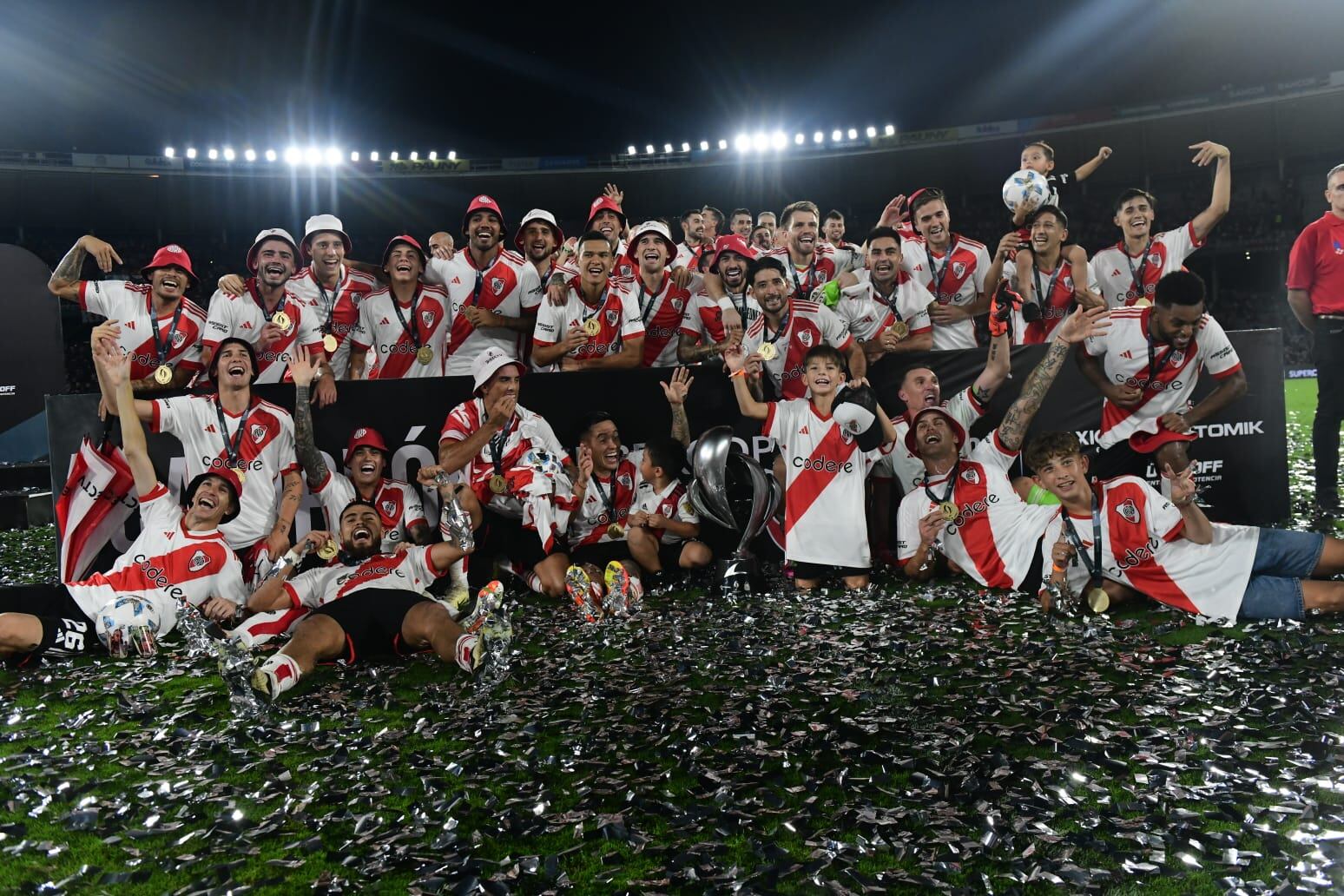 River superó a Estudiantes en Córdoba y ganó la Supercopa. (La Voz)