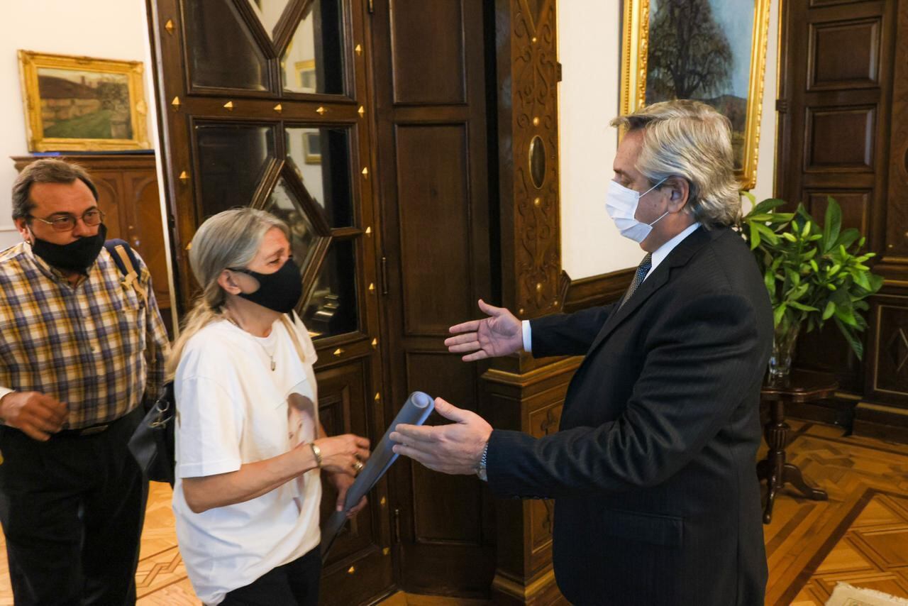 Los padres de Úrsula Bahillo se reunieron con el Presidente de la Nación en Casa Rosada. Gentileza Presidencia