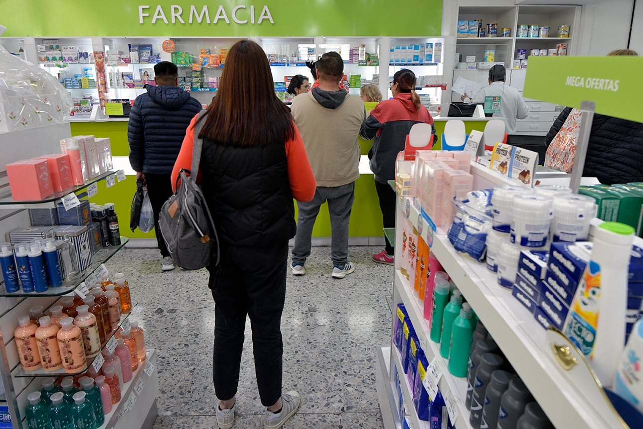 Las farmacias podrían acceder a los medicamentos importados si otro actor, como las droguerías, los compran. Foto: Los Andes. 
