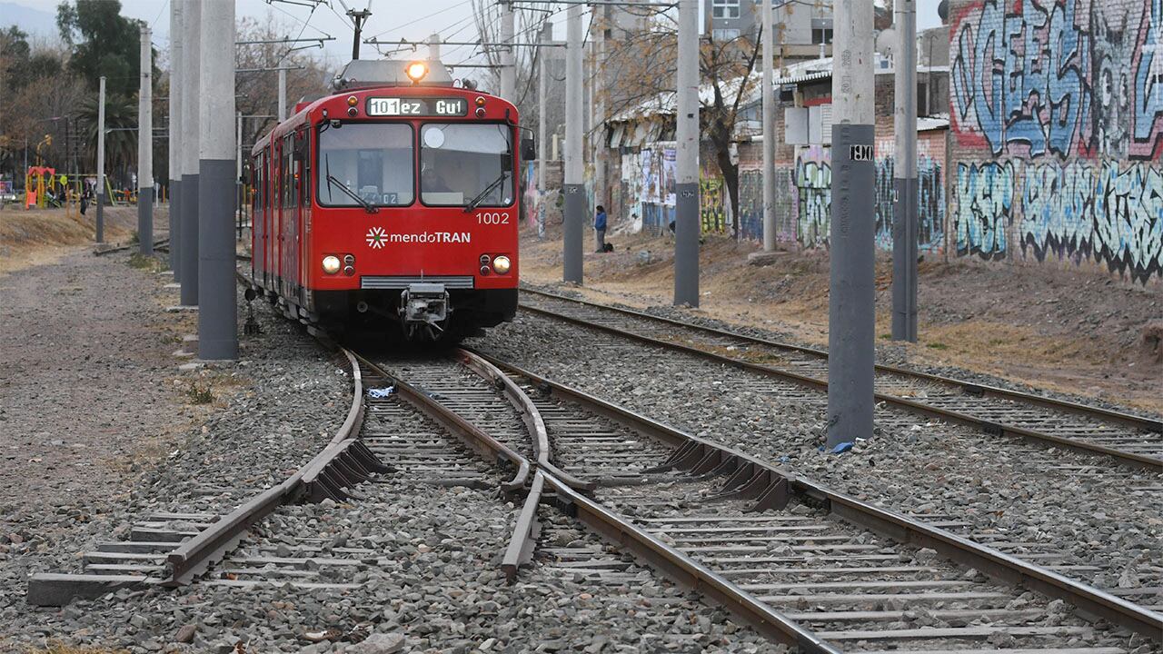 Las obras del Metrotranvía siguen su curso. Foto: Los Andes.