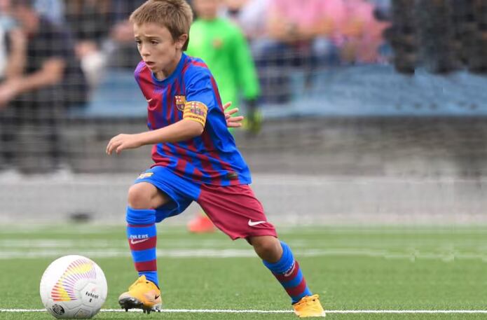 Pedro Juárez, de apenas 10 años, ya deslumbra en el Barcelona.