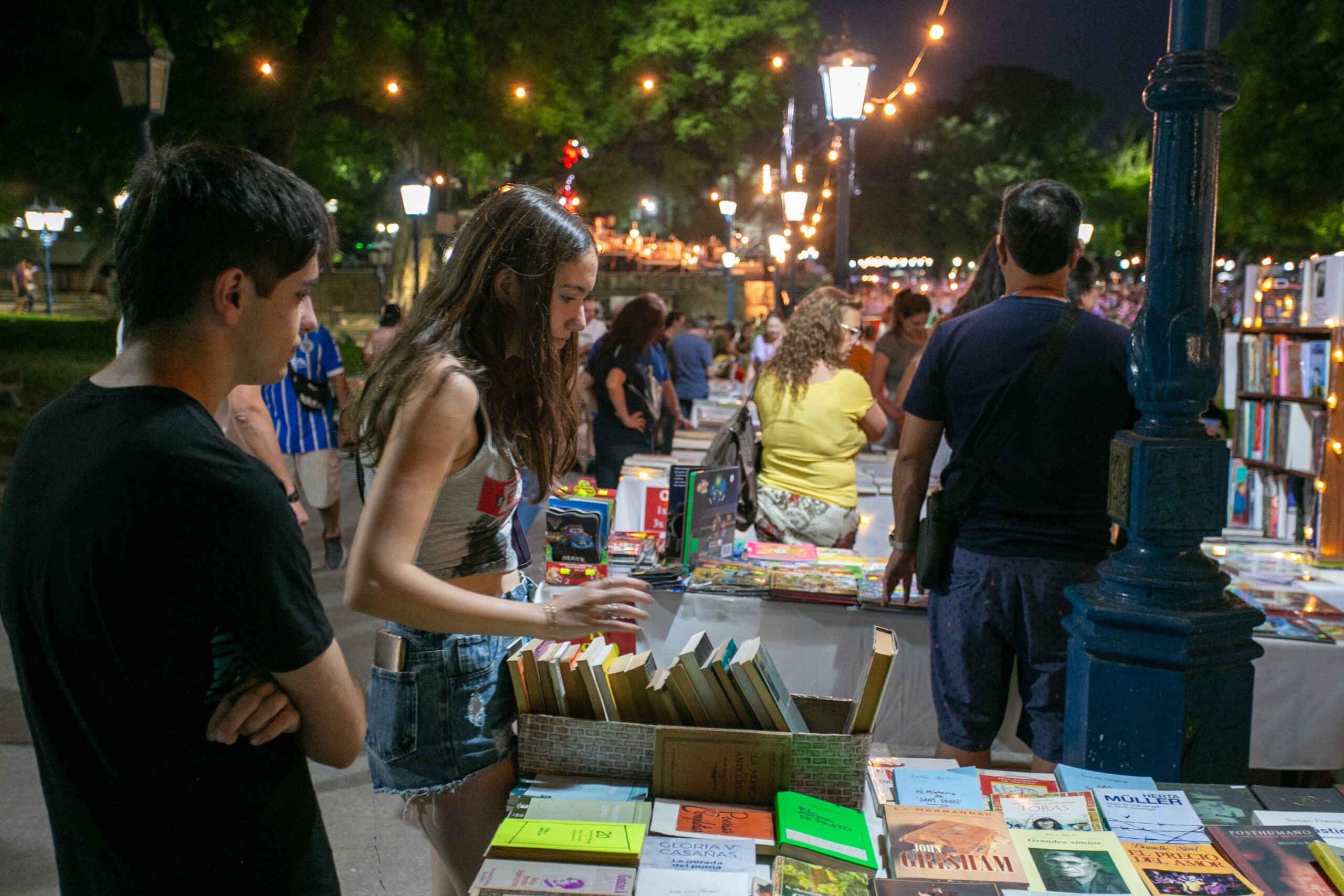 Con dos noches mágicas, más de 15 mil personas celebraron la Navidad en la Ciudad