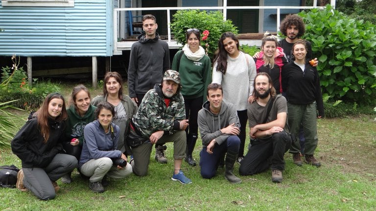 Sus compañeros universitarios / Gentileza