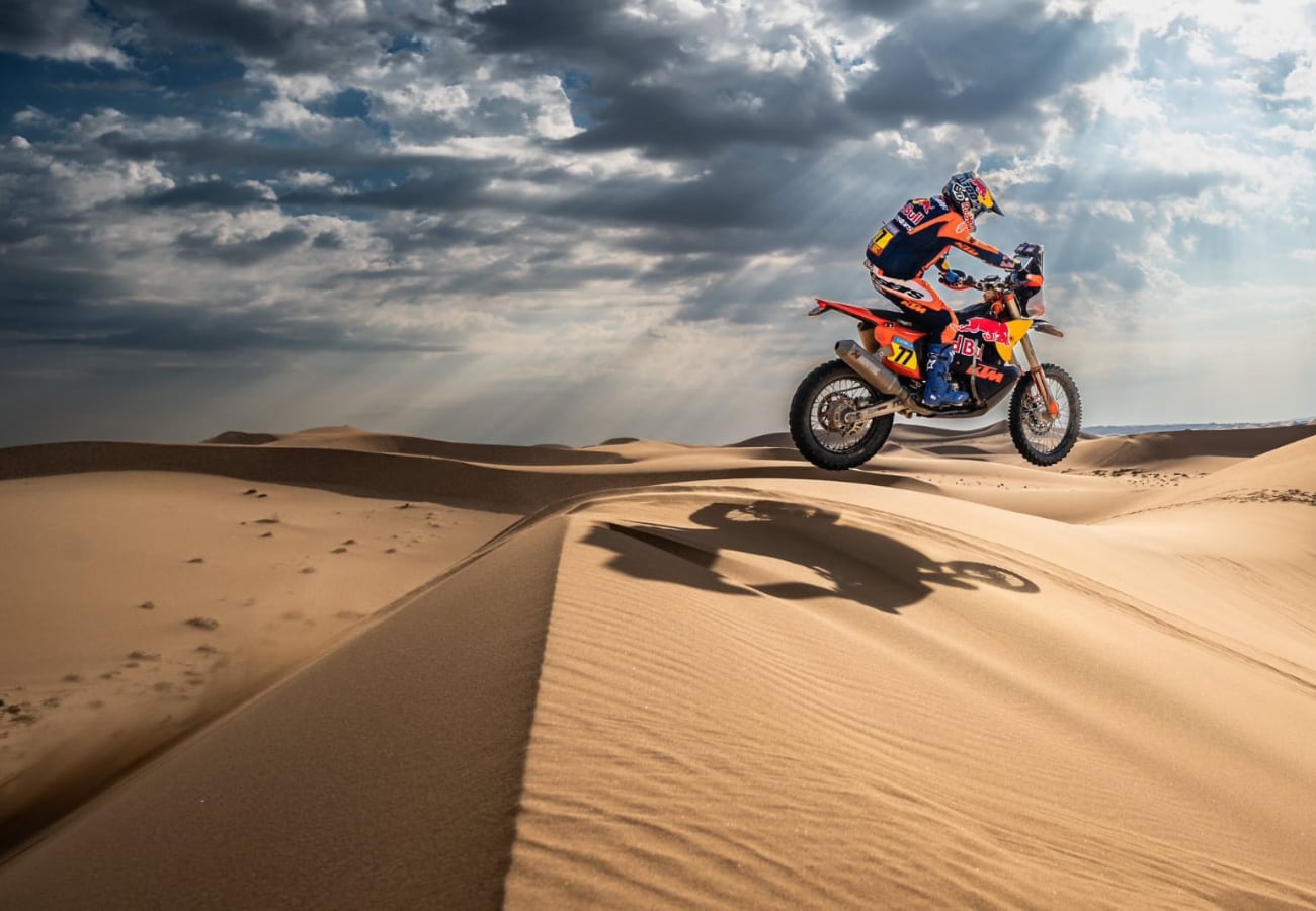 Luciano Benavides se impuso en la octava etapa del Dakar 2025 y está cuarto en la general de Motos.