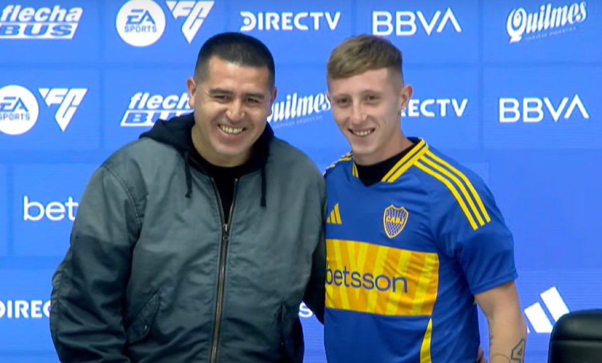 Barinaga fue presentado por Riquelme en Boca. (Gentileza  X @BocaPasionTotal).