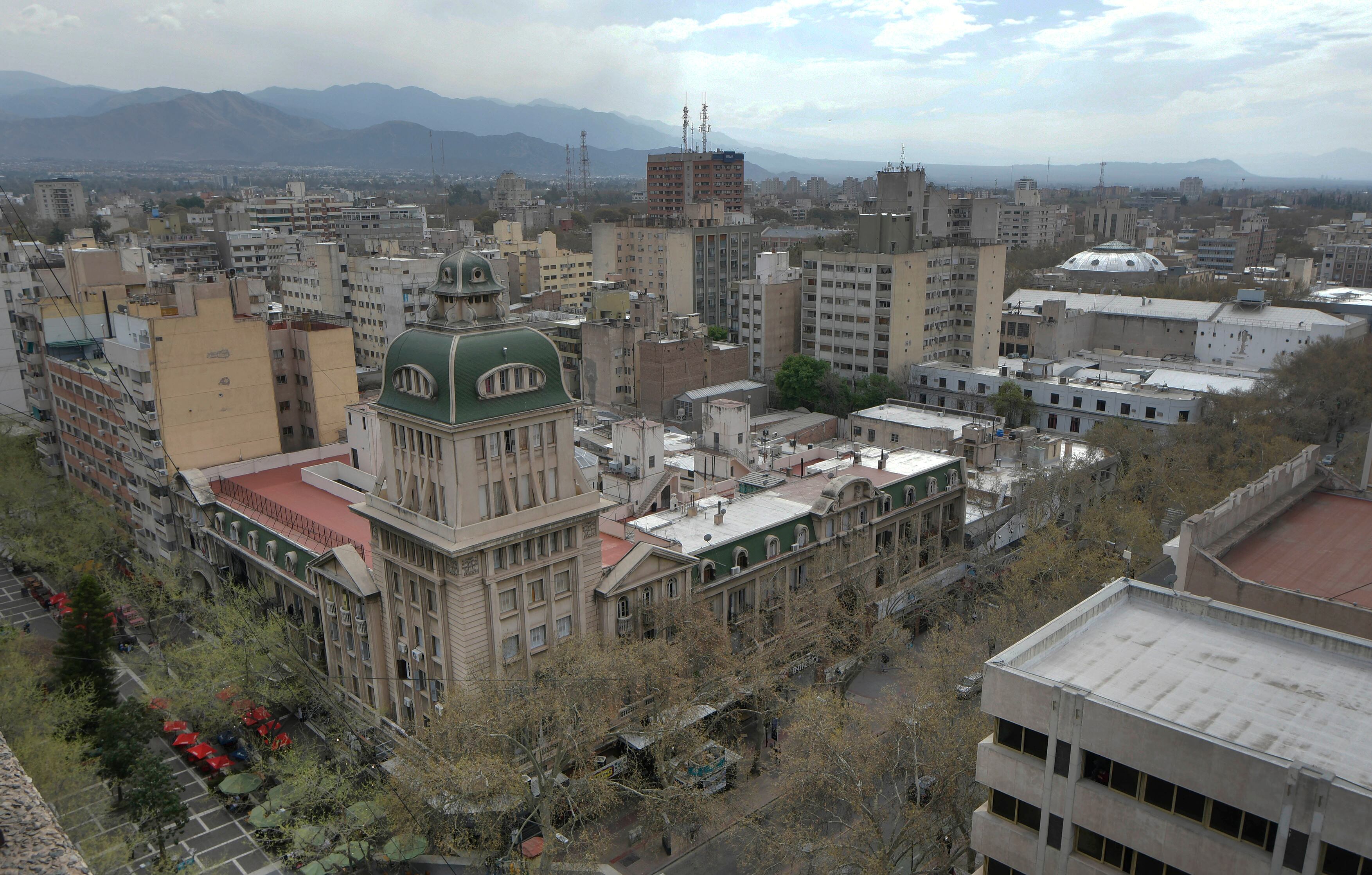 El Pasaje desde el edifio Gómez. Foto:  Orlando Pelichotti/ Los Andes