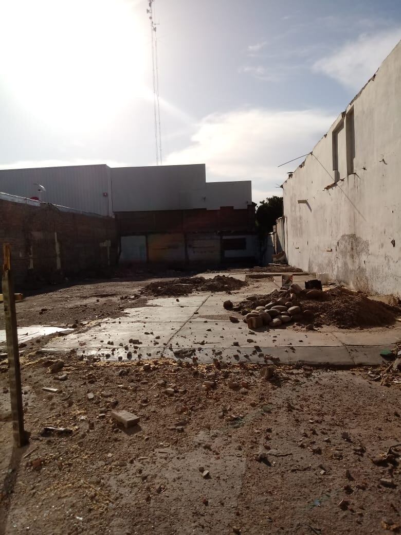 Terreno baldío en el cual se iba a construir el edificio de la nueva Liga Mendocina.