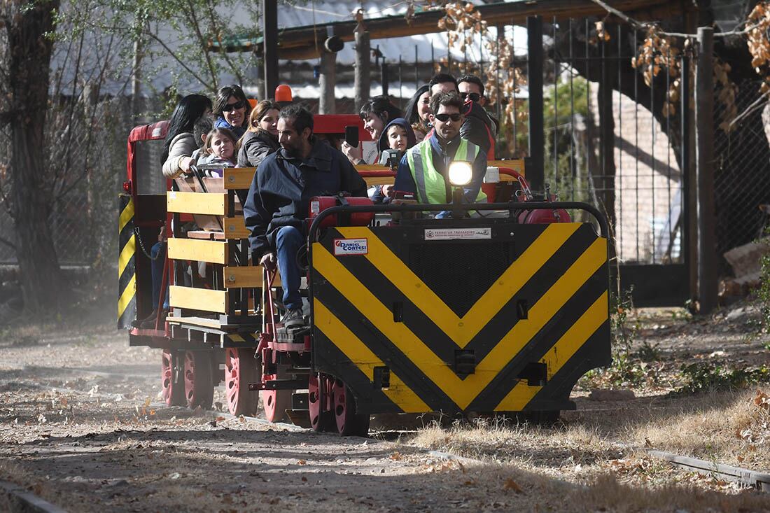 El ferrotur es un tren turístico que une Maipú con la estación Paso de Los Andes en Chacras de Coria. Foto: José Gutiérrez/ Los Andes