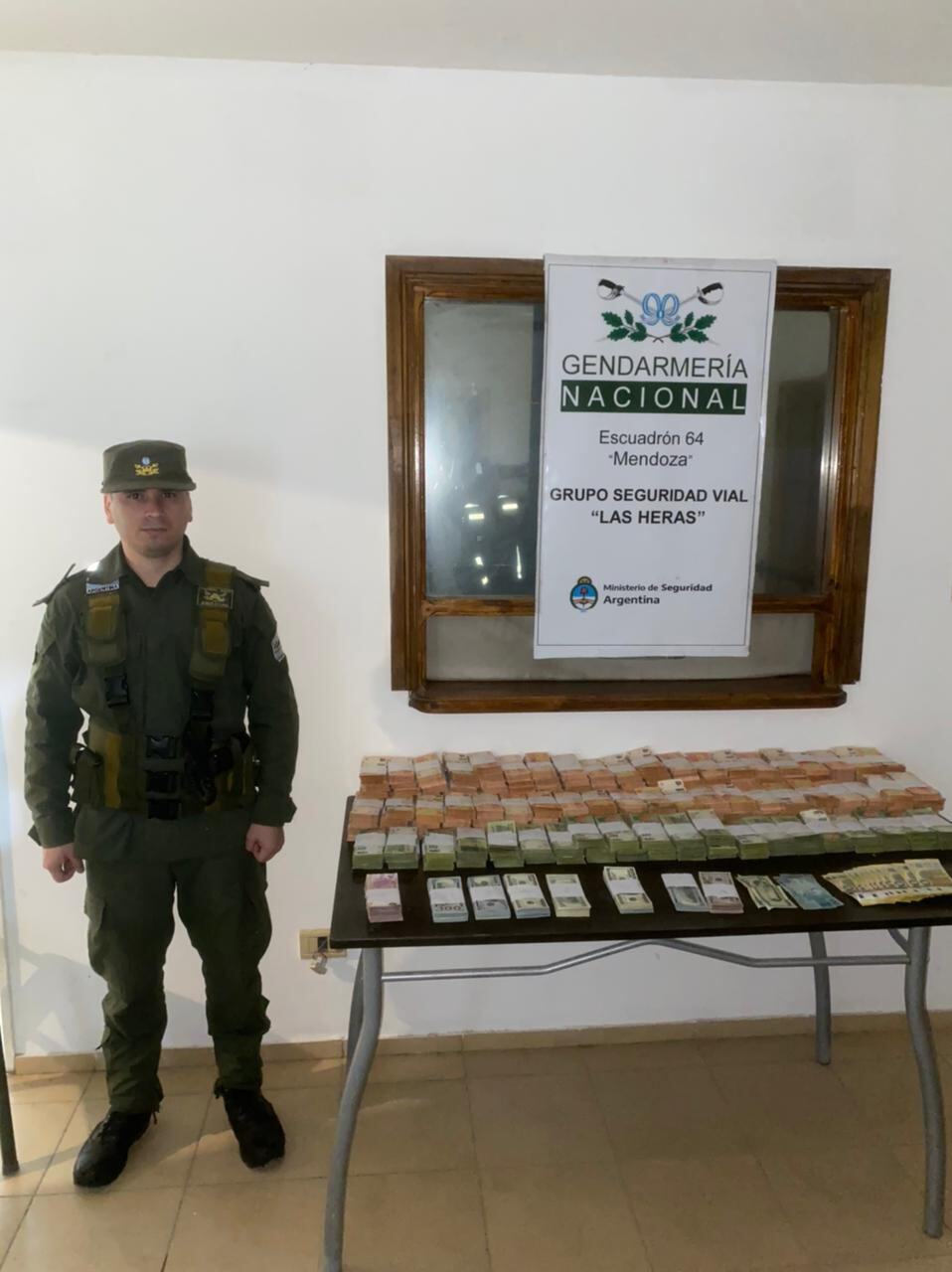 El secuestro de más de 41 millones de pesos. Gentileza Gendarmería Nacional.