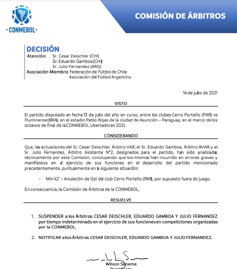 Los chilenos a cargo del VAR fueron suspendidos por tiempo indeterminado.