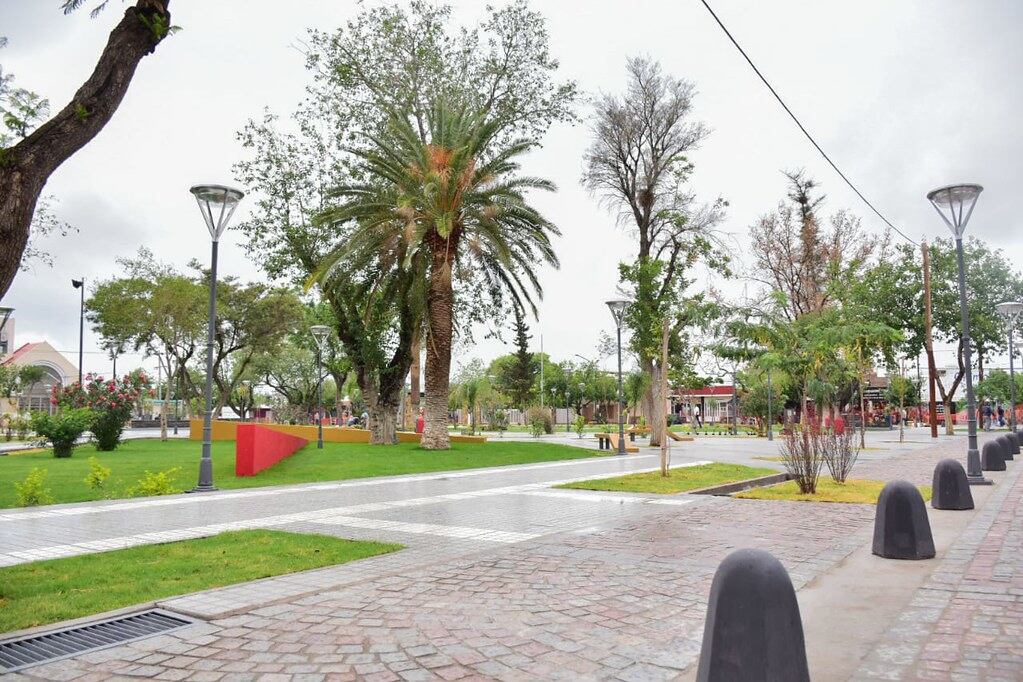 Insólito: reparaba una plaza en San Juan y le robaron las herramientas de trabajo