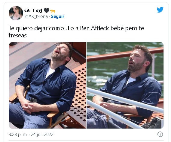 Ben Affleck dormido en un barco mientras paseaba en su luna de miel.