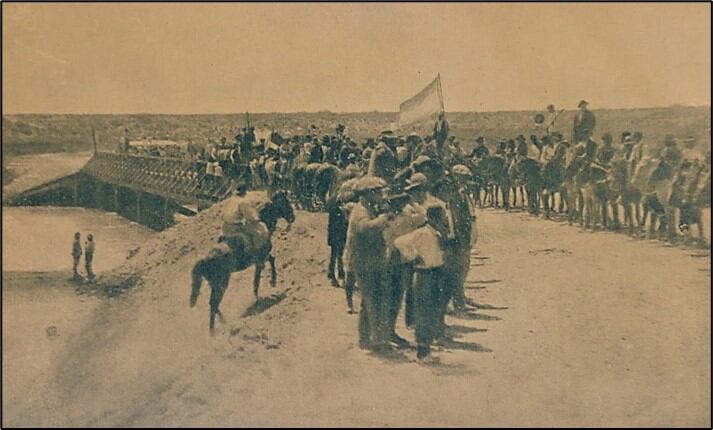  Inauguración puente carretero sobre el río Atuel.
Fuente: Suárez, Leopoldo. 1924. Memoria del Ministerio de Obras Públicas. 1922-1923