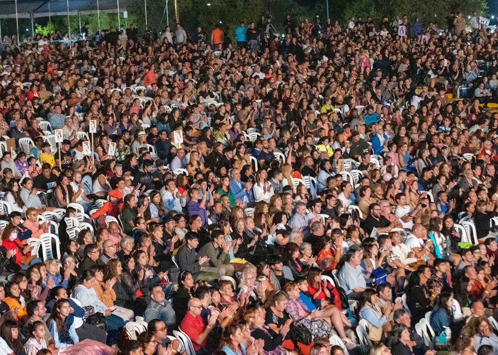 Stevanato disfrutó la Vendimia junto al público. Foto: Prensa Maipú