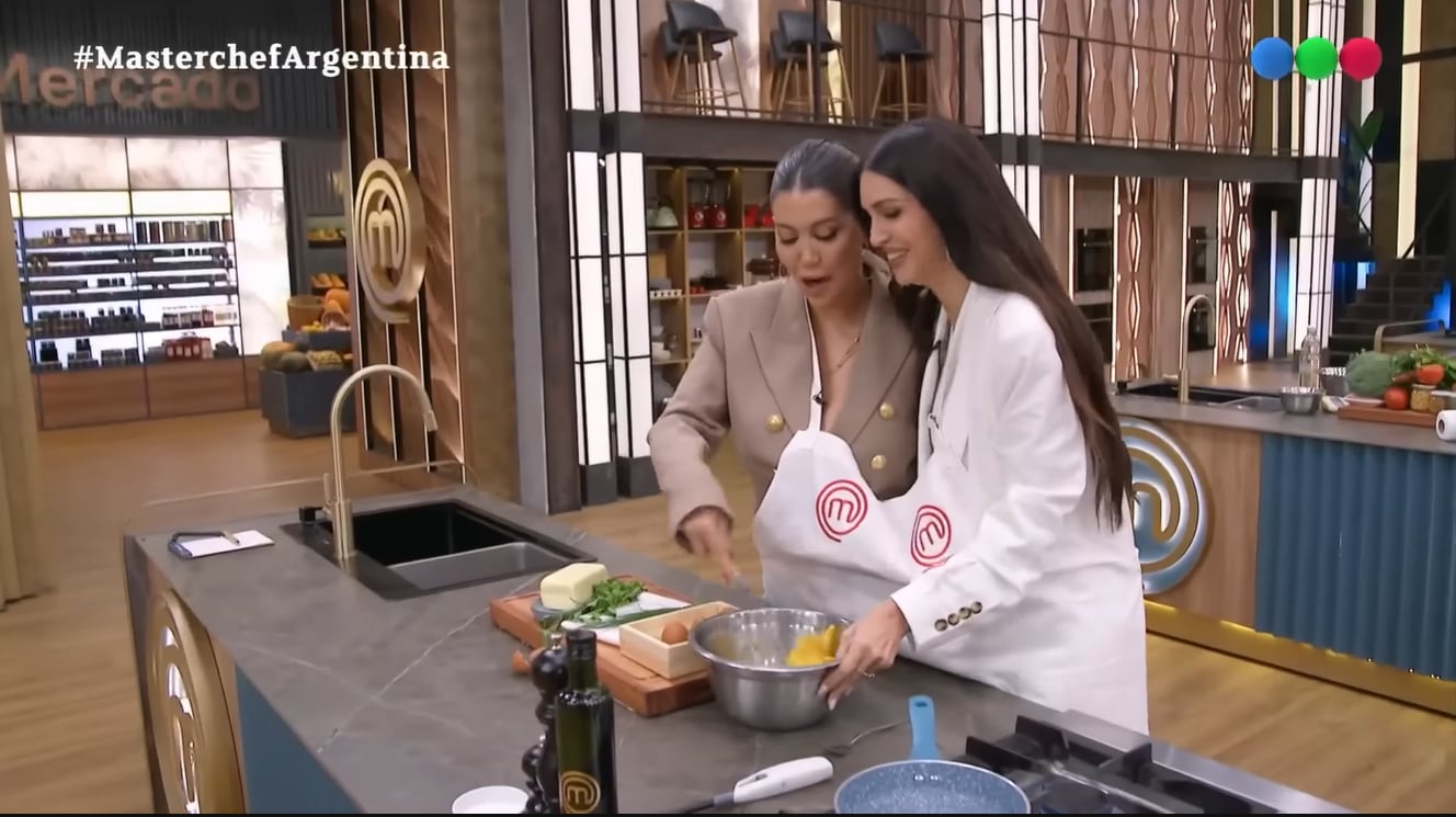 Zaira Nara cocinó en Masterchef junto a Wanda y se enojó con el jurado por la devolución