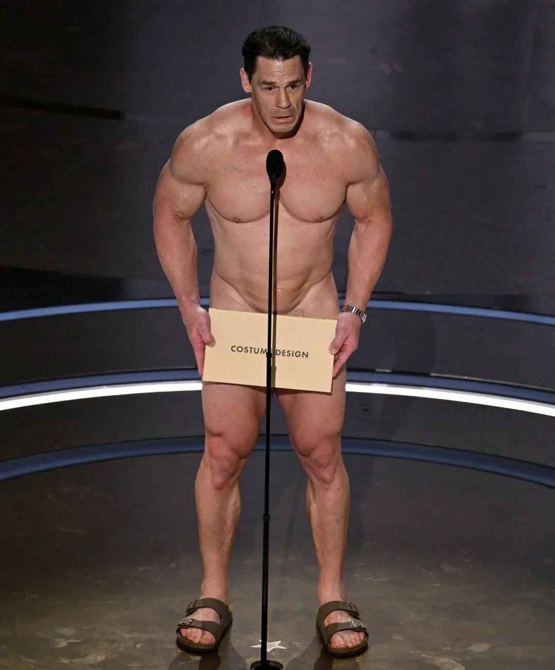 El desnudo de John Cena en los Premios Óscar 2024. Captura de pantalla.