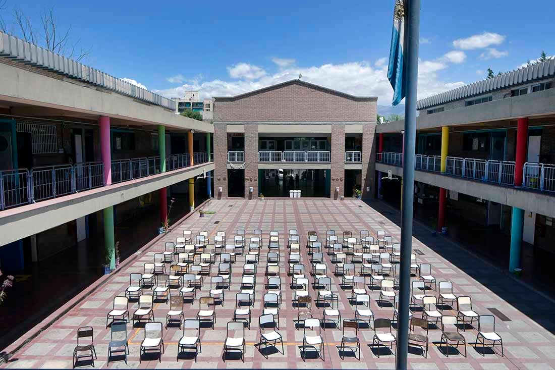 Días de exámenes finales en Colegios secundarios.  Foto:  Orlando Pelichotti