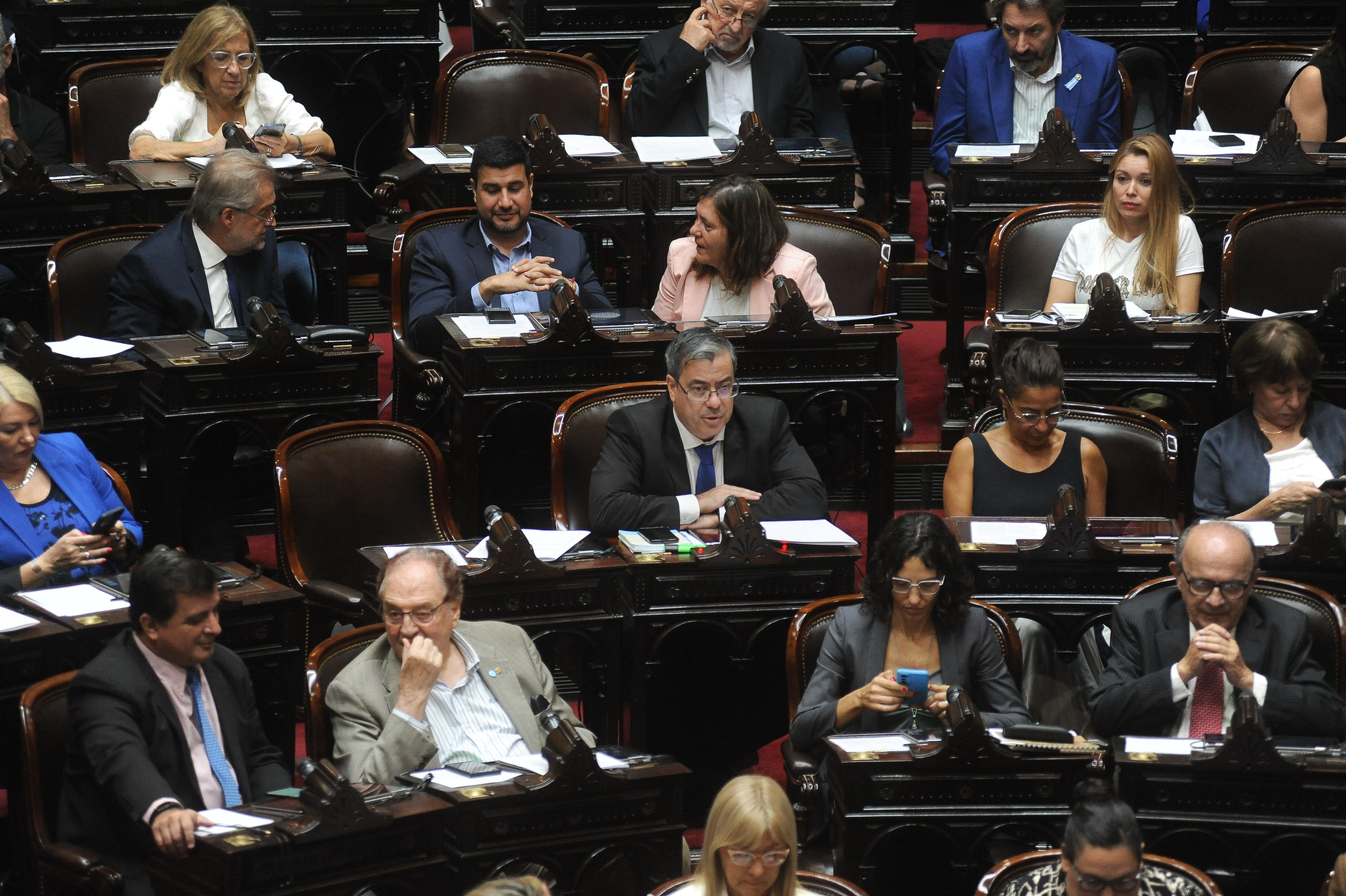 El bloque del Frente de Todos, con Germán Martínez a la cabeza (Foto: Federico López Claro)