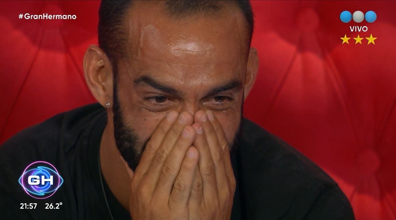 La emoción de los jugadores de Gran Hermano con los saludos de su familia.