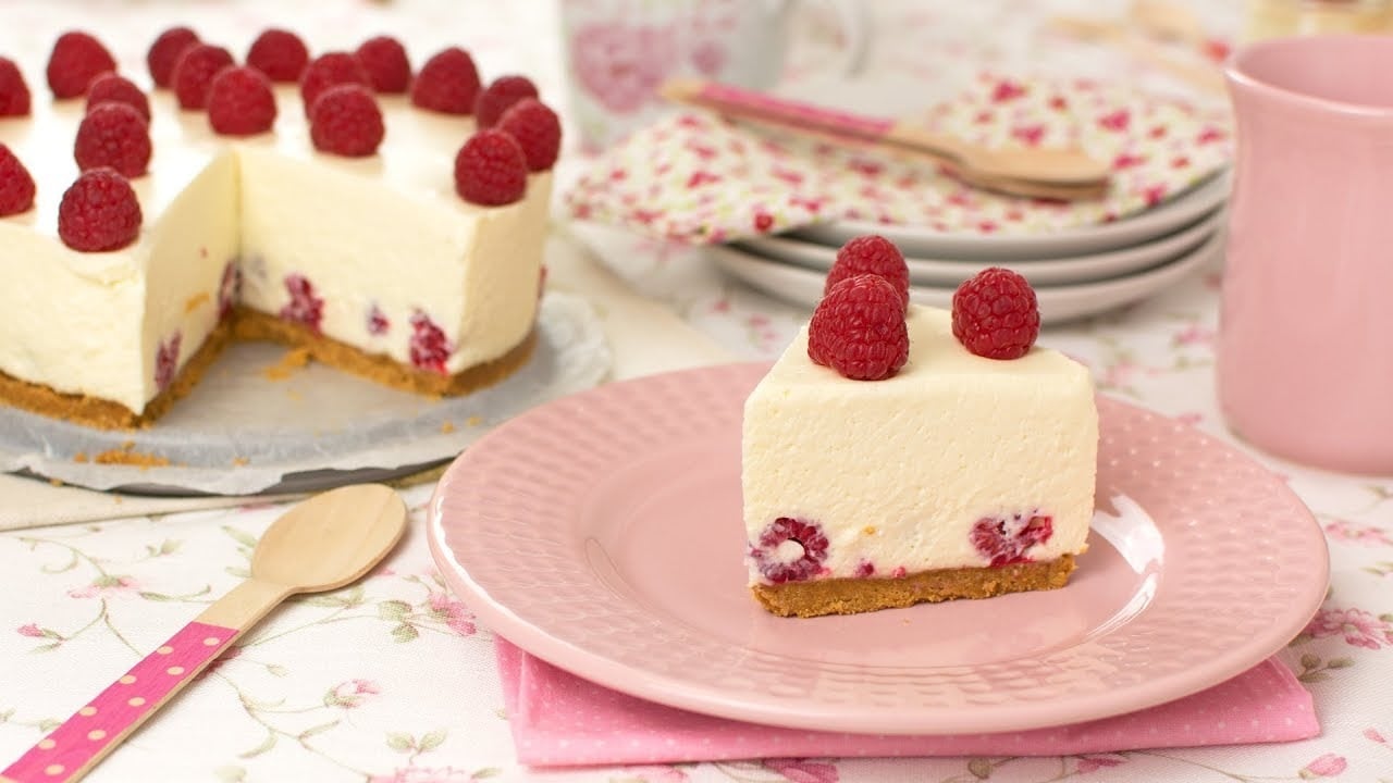 Torta de chocolate blanco y frambuesas: el paso a paso