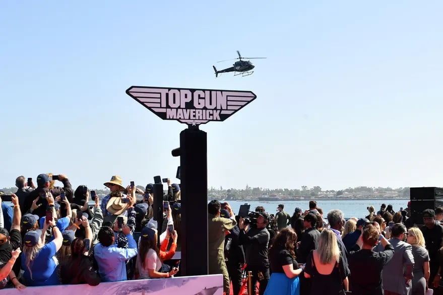 Los fans enloquecieron con la llegada de Cruise (ROBYN BECK - AFP)