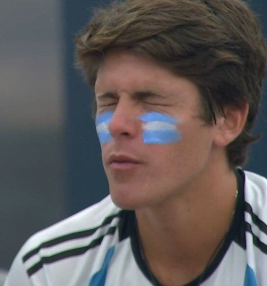 Marcos festejó y sufrió en el partido de Argentina.