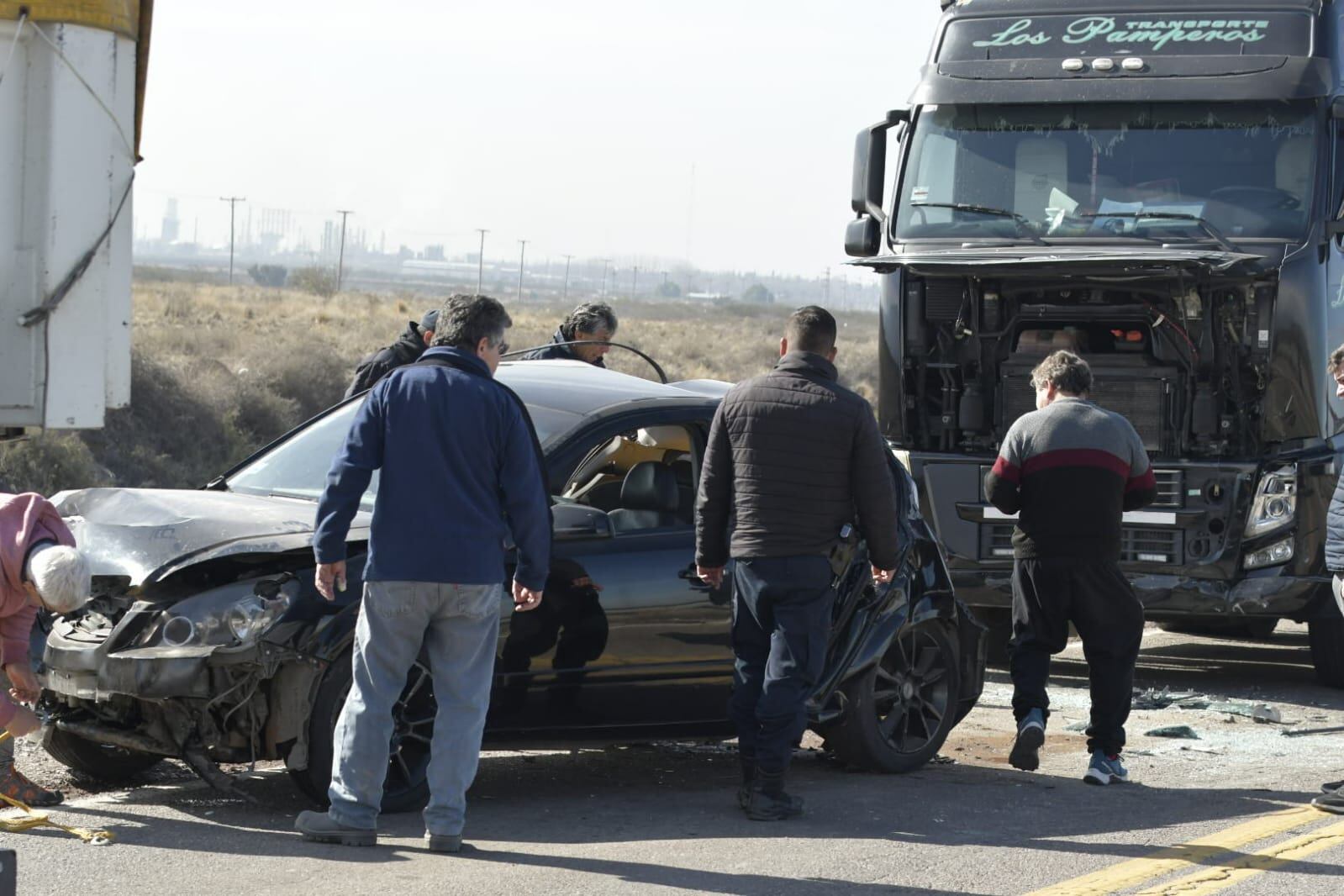 Choque en cadena en la ruta 7 (Orlando Pelichotti / Los Andes)