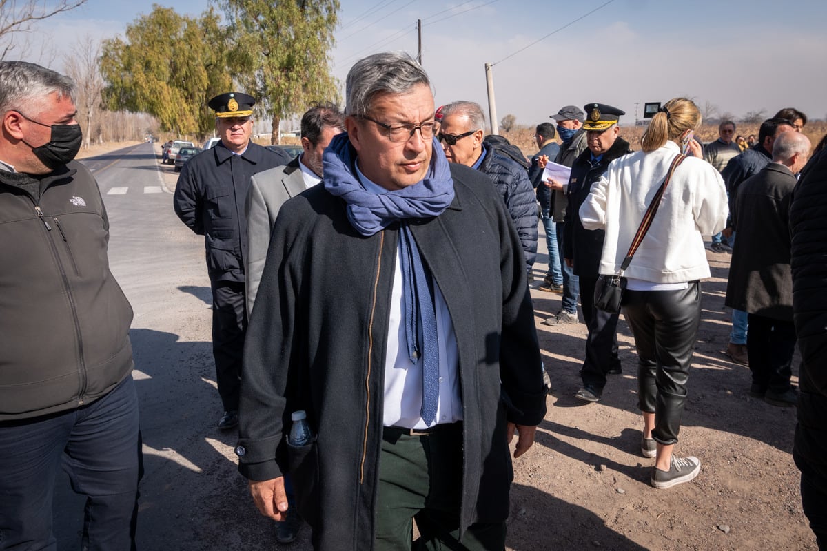 El fiscal Oscar Sívori se hizo presente en el lugar donde fue hallada sin vida Agostina Trigo. 
Foto: Ignacio Blanco / Los Andes   