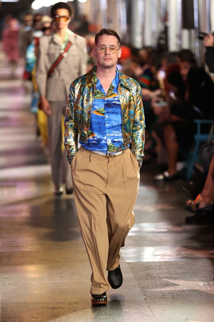 Macaulay Culkin se lució en el desfile de Gucci.