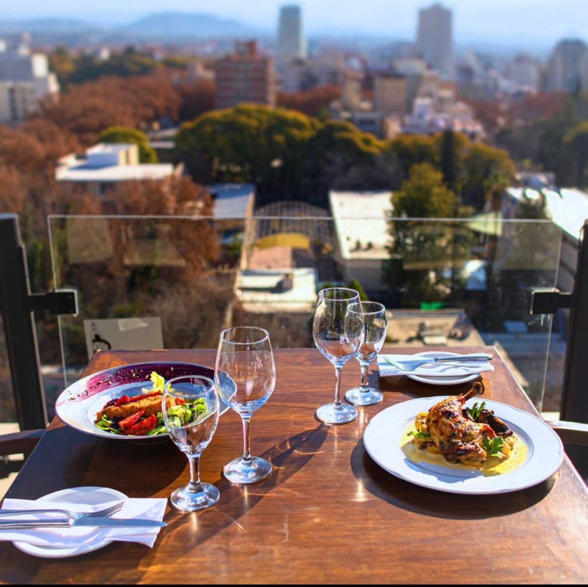 Las propuestas gastronómicas son variadas: almuerzos, tardes de té y desayunos, cenas y coctelería entre muchas otras experiencias más.