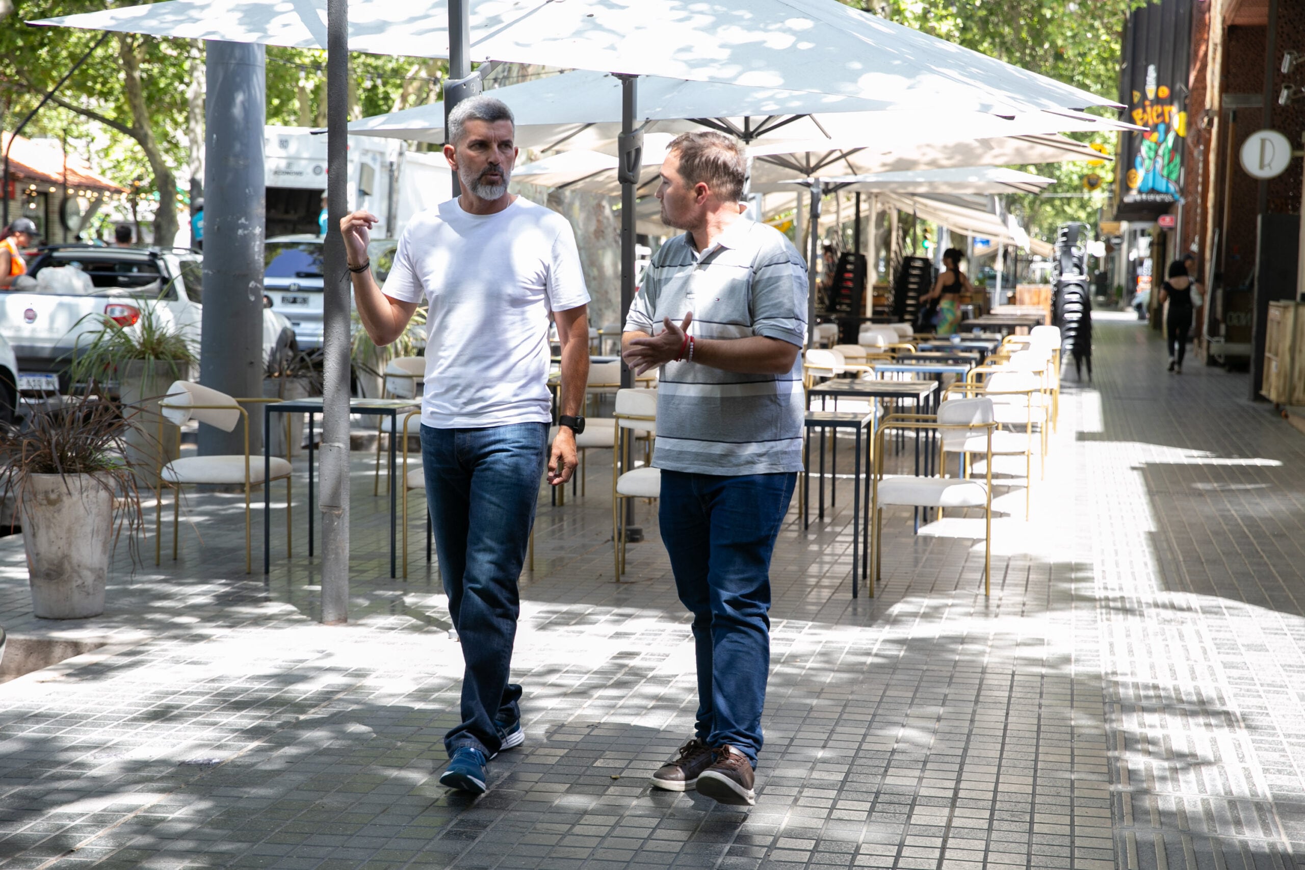 Ulpiano Suarez destacó la gran aceptación del sistema de Estacionamiento Medido Digital a un mes de su aplicación