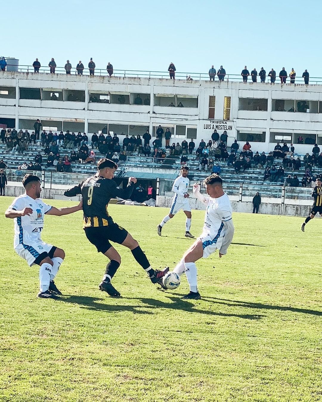 Vicente Barberini, jugador de Santamarina de Tandil