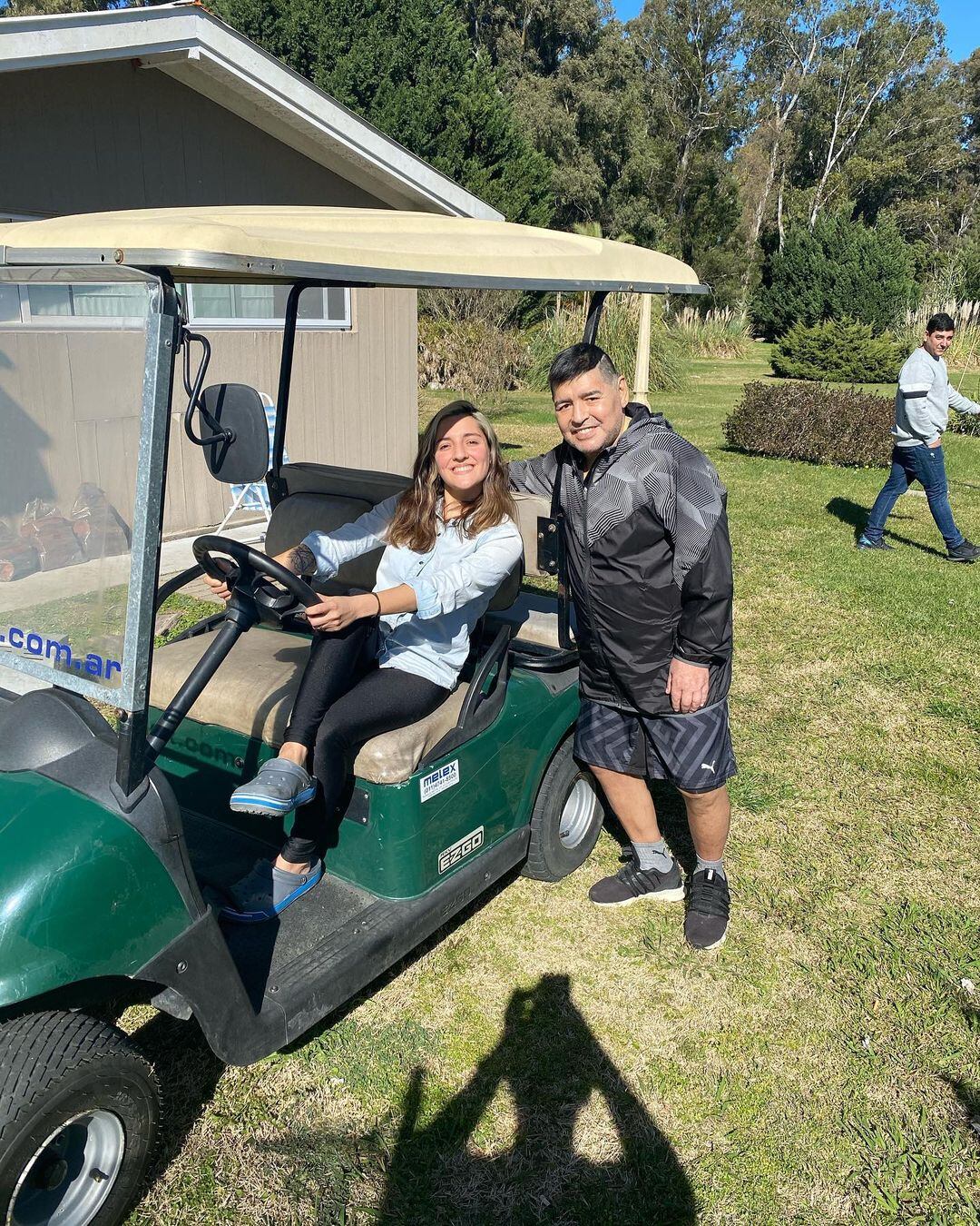 La hija de Diego Maradona debutó como actriz para anunciar una gran noticia.