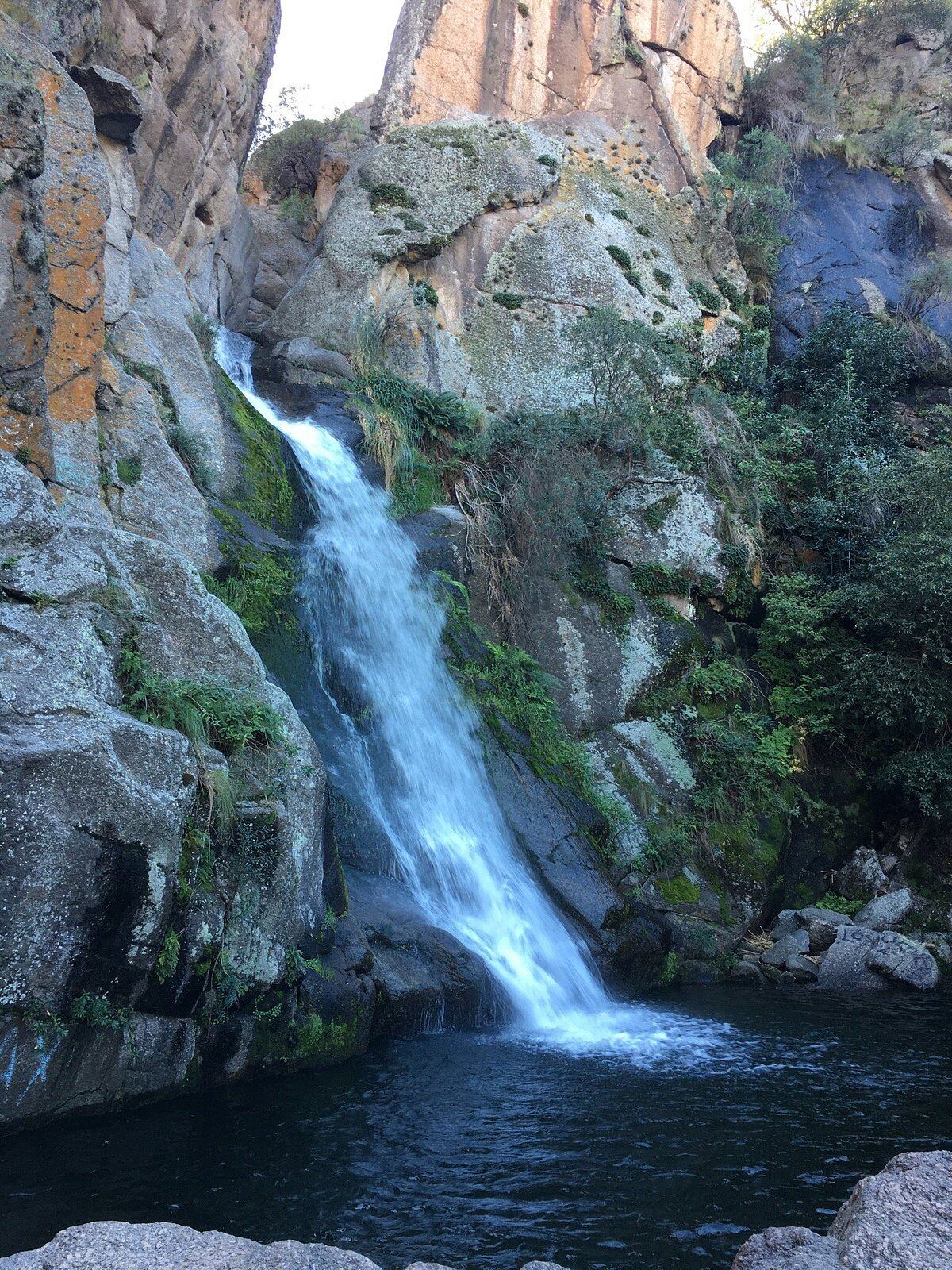 La cascada impactante en San Luis a la que todos pueden acceder caminando pero pocos lo saben